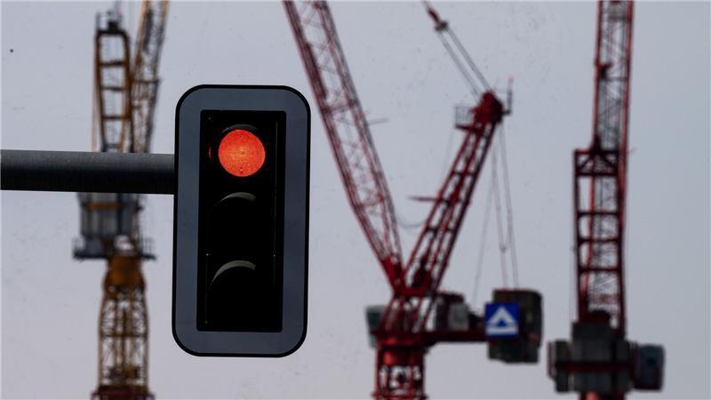 Es sieht wieder etwas schlechter aus. Die Bundesregierung senkt die Wachstumsprognose für dieses Jahr. (Symbolbild) 