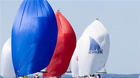 Es wird wieder gesegelt bei der Kieler Woche.