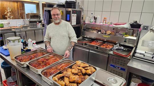 „Essen ist Lebensfreude“: Das sagt der Koch Gianluca Calabrese aus Salzgitter zu seiner Aktion „Rollender Weihnachtsbraten“. 