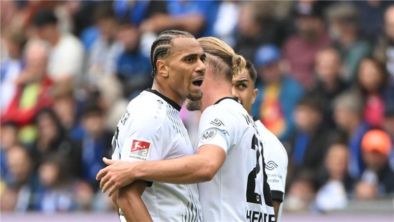 Happy End dank Egloff: KSC verdirbt Münsters Trainer-Debüt Etienne Amenyido narrte die KSC-Abwehr und traf zum 1:2.