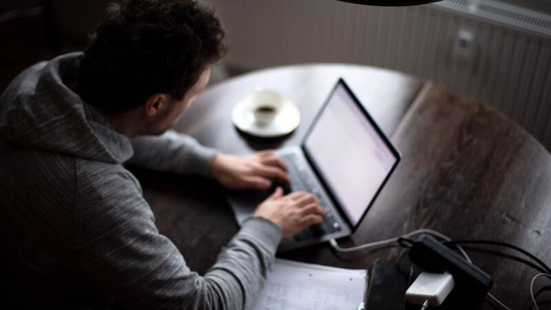 Beschäftigte wieder seltener im Homeoffice Etwa knapp ein Viertel der Beschäftigten in Deutschland nutzen zumindest zeitweise das Homeoffice.