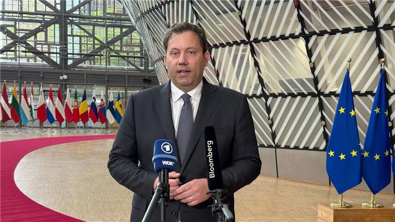 „Europa steht zu den Zusagen und ich erwarte das jetzt von der amerikanischen Seite auch“, sagte Vizekanzler Lars Klingbeil.
