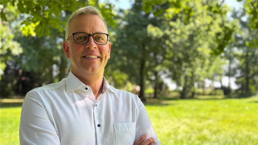 „Eveline Bansemer. Wie sie nach Krisen immer wieder nach vorne schaut und die Zu...