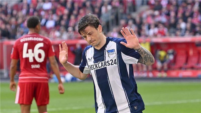 Ex-Düsseldorf Dawid Kownacki jubelte nach seinem Tor nur verhalten.