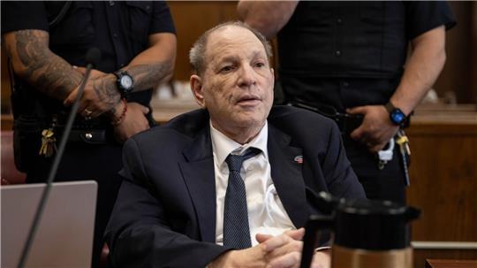 Ex-Filmmogul Harvey Weinstein bei einem Prozess in New York im Mai 2025.