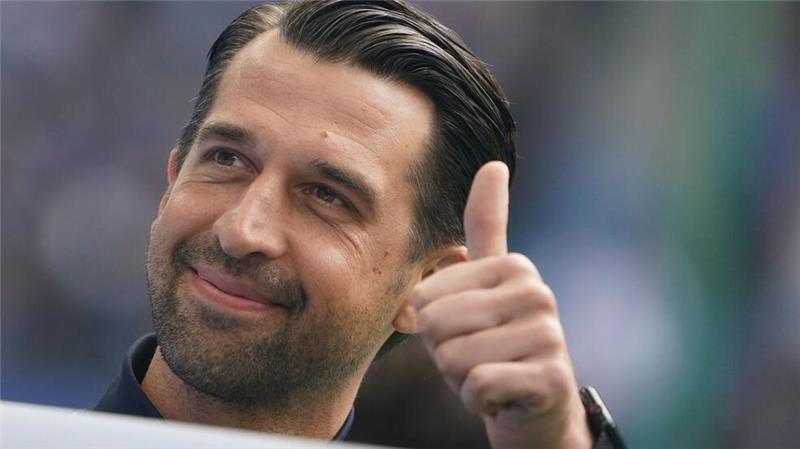 Ex-HSV-Sportchef Jonas Boldt wird mit Schalke in Verbindung gebracht.