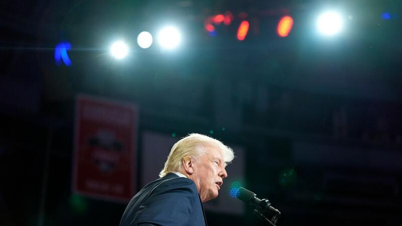 Trump umgarnt Bitcoin-Community Ex-Präsident Donald Trump macht sich die Forderungen der Bitcoin-Community zueigen.
