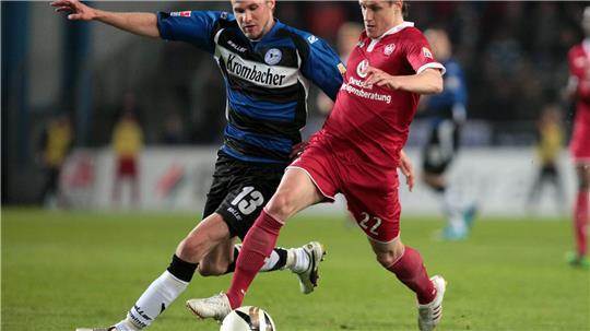 Ex-Profi Oliver Kirch (l) ist neuer Cheftrainer bei Arminia Bielefeld. (Archivbild)
