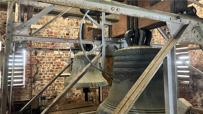 Exklusiver Blick auf die Glocken der Liebfrauenkirche bei der Aktion „Einfach Heiraten“.