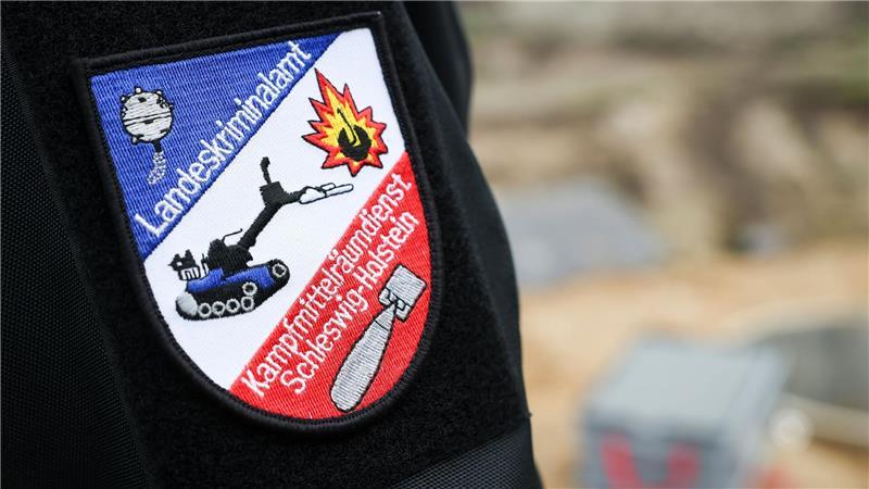 Experten des Kampfmittelräumdienstes Schleswig-Holstein entschärften in Kiel einen Blindgänger aus dem Zweiten Weltkrieg.