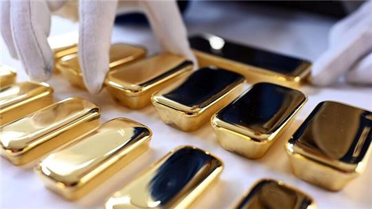 Experten zeigen sich zuversichtlich, dass sich der Preis für das Edelmetall auf dem Rekordniveau über der Marke von 2000 Dollar je Feinunze halten kann.