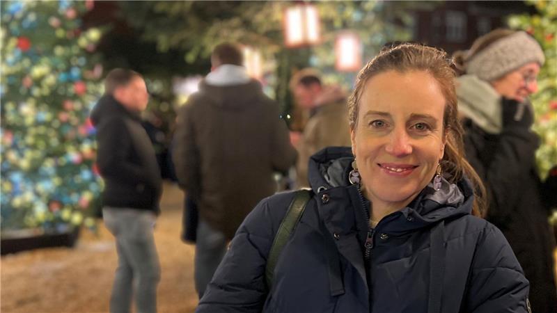 Urteil der Expertinnen: So gut kommen die Weihnachtsmärkte in Stade und Buxtehude an Expertin in Sachen Weihnachtsmarkt: TAGEBLATT-Redakteurin Lena Stehr.