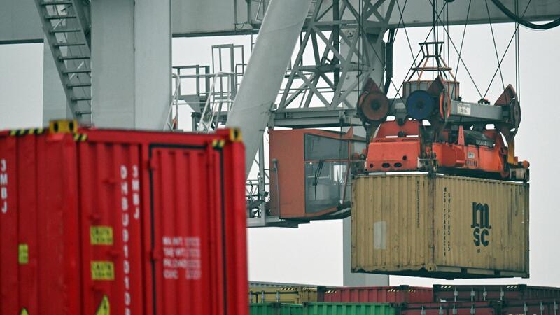 Export legt im April zu Exportiert wurden Waren im Wert von 136,5 Milliarden Euro.