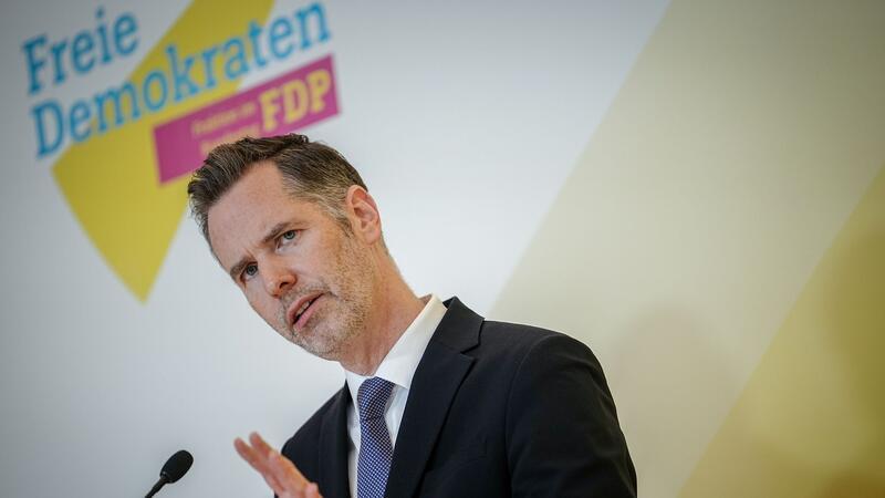 Dürr: Starke Belastung der Landwirte nicht zustimmungsfähig FDP-Fraktionschef Christian Dürr hat ein Veto gegen starke die Belastung der Landwirte angekündigt.