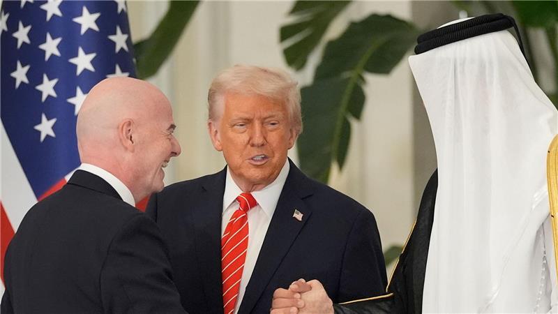 Trumps Politik als FIFA-Problem: Sorgen vor der Club-WM FIFA-Chef Infantino hält enge Bande zum US-Präsdienten und nach Saudi-Arabien.