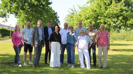 FWG Harsefeld (von links): Petra Sievers, Martin Engelmann, Martin Schimmöller, Christian Querin, Susanne de Bruijn, Lars Löhden, Svenja Schmahl, Jörn Brummer, Marina Hoffmann, Dieter Meier, Gisela Kuzniak.