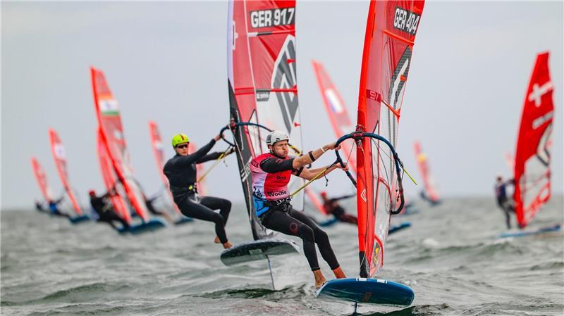 Fabian Wolf holt bei der Kieler Woche einen Sieg.