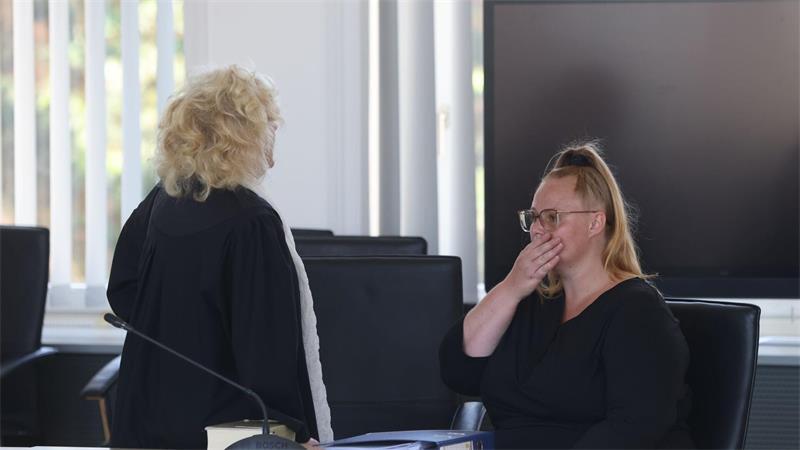 Fall Fabian: Im Mordprozess hat die Angeklagte das Wort Fabians Mutter (r.) nimmt als Nebenklägerin an dem Prozess teil. (Archivbild)