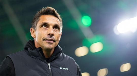 Fährt zuversichtlich mit dem FC St. Pauli nach Darmstadt: Trainer Marcel Rapp. (Archivbild)