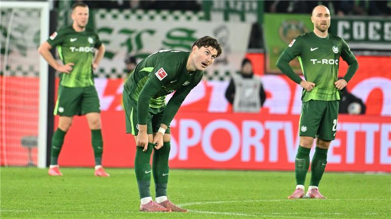 Fällt länger aus: Wolfsburg-Stürmer Jonas Wind (M). (Archivfoto)