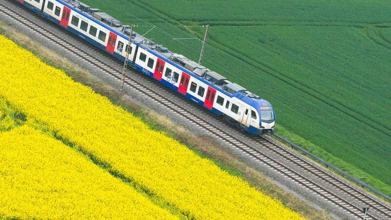 Fahrgäste der S-Bahn Hannover brauchen am Vormittag Geduld. (Archivbild)