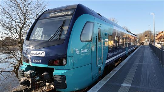 Fahrkarten für Busse und Regionalbahnen im Norden sind teurer geworden (Archivbild).