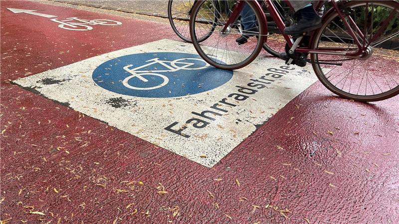 Fahrradstraßen - wie in der Neubourgstraße in Stade - sollen für mehr Verkehrssicherheit in Jork, Borstel und Estebrügge sorgen.