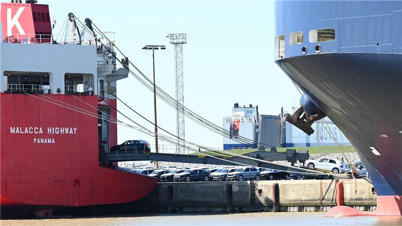 USA drittwichtigster Exportpartner für Niedersachsen Fahrzeuge aus Niedersachsen machen einen großen Teil der Ausfuhren in die USA aus.