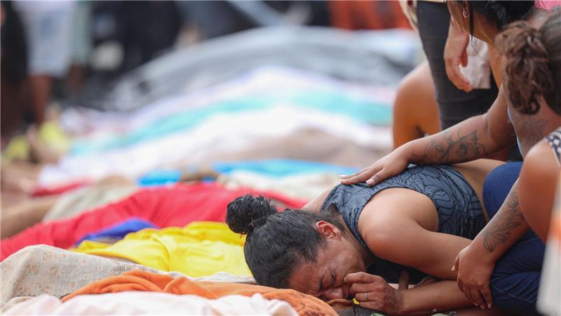 Familien trauern um ihre bei dem Einsatz getöteten Angehörigen.