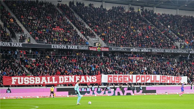 Fanprotest beim Bundesliga-Spiel SC Freiburg gegen Mainz 05.