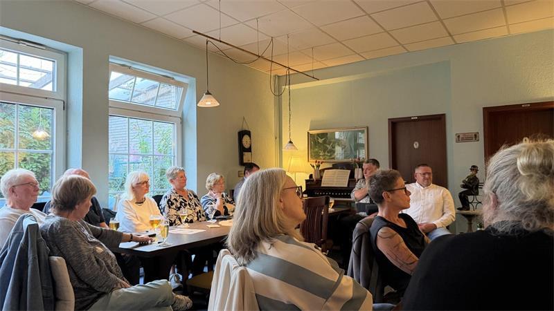 Fast 40 Besucher nahmen an dem Kneipengespräch vom TAGEBLATT in Harsefeld teil.