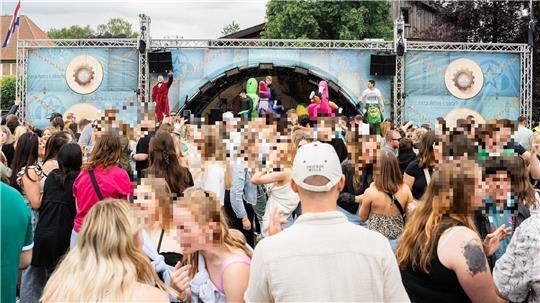 Fast 5.000 Besucher feierten im vergangenen Jahr beim 50. Frühtanz in Steinau. Auch in diesem Jahr soll es bei der Freiluft-Fete im Sietland hoch hergehen.