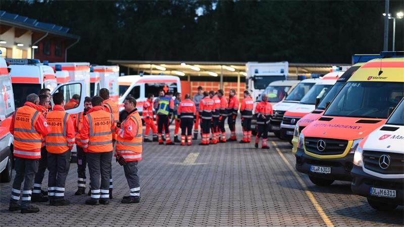 250-Kilo-Bombe in Wilhelmshavener Marinearsenal entschärft Fast 800 Einsatzkräfte halfen nach Angaben der Stadt bei der Evakuierung.