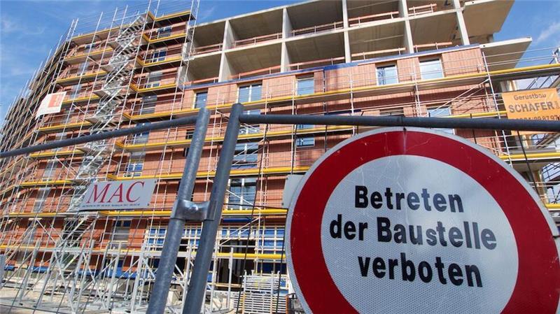 Ifo: Auftragsmangel im Wohnungsbau erreicht Rekordwert Fast der Hälfte der deutschen Wohnungsbaufirmen fehlen Aufträge.