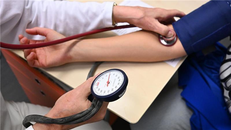 Fast die Hälfte der Gesundheitsausgaben entfiel 2024 auf ambulante Einrichtungen wie Arztpraxen. (Symbolbild)