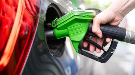 Fast umsonst konnten Autofahrer ihre Fahrzeuge an einer Tankstelle im Allgäu betanken. (Symbolbild)