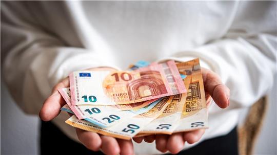 Fast wie auf dem Silbertablett gab es eine Gewerbesteuernachzahlung in Millionenhöhe an die Stadt Stade.