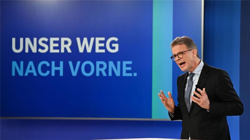 Feilt an der „Deutschen Bank 3.0“: Deutsche-Bank-Chef Christian Sewing