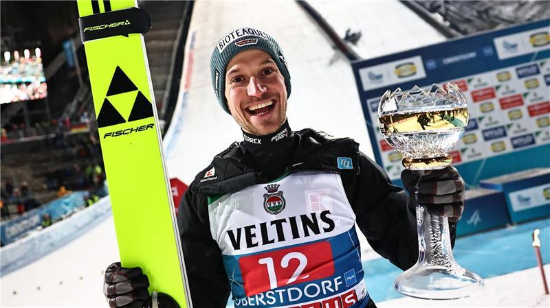 Felix Hoffmann darf doch noch über einen Podestplatz jubeln. 