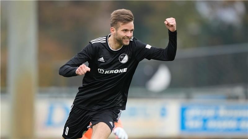 D/A-Spiel gegen Bremer SV fällt aus Felix Schmiederer erzielte in 17 Oberligaspielen 16 Tore für den SC Spelle-Venhaus. Foto: Werner Scholz