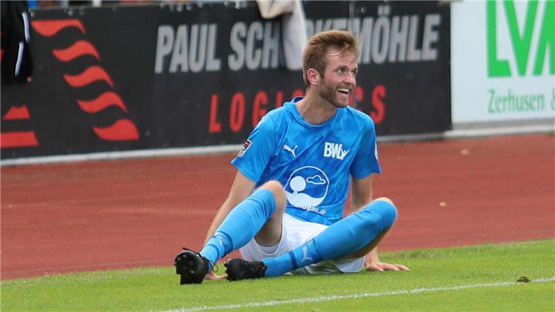 Torfestival in Lohne: D/A verbucht den Dusel-Sieg Felix Schmiederer kickte einst für D/A. Heute trifft er gegen seinen alten Verein.