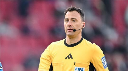 Felix Zwayer kann sich auf die WM freuen. (Archivbild)