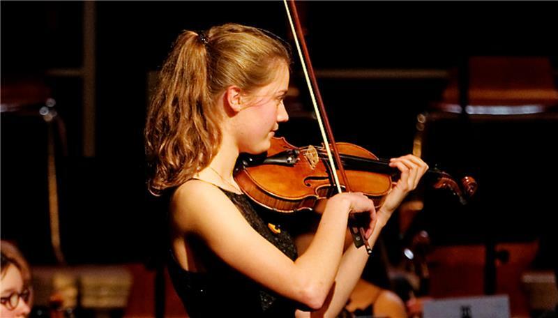 40 Jahre Jugend-Sinfonie-Orchester: Woran Andreas Désor zurückdenkt Fenna Otten feiert ihr Solo-Debüt auf der Konzertbühne des Jugend-Sinfonie-Orchesters.