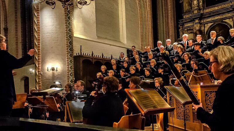 Festlicher Kantatengottesdienst in der St.-Petri-Kirche in Buxtehude.
