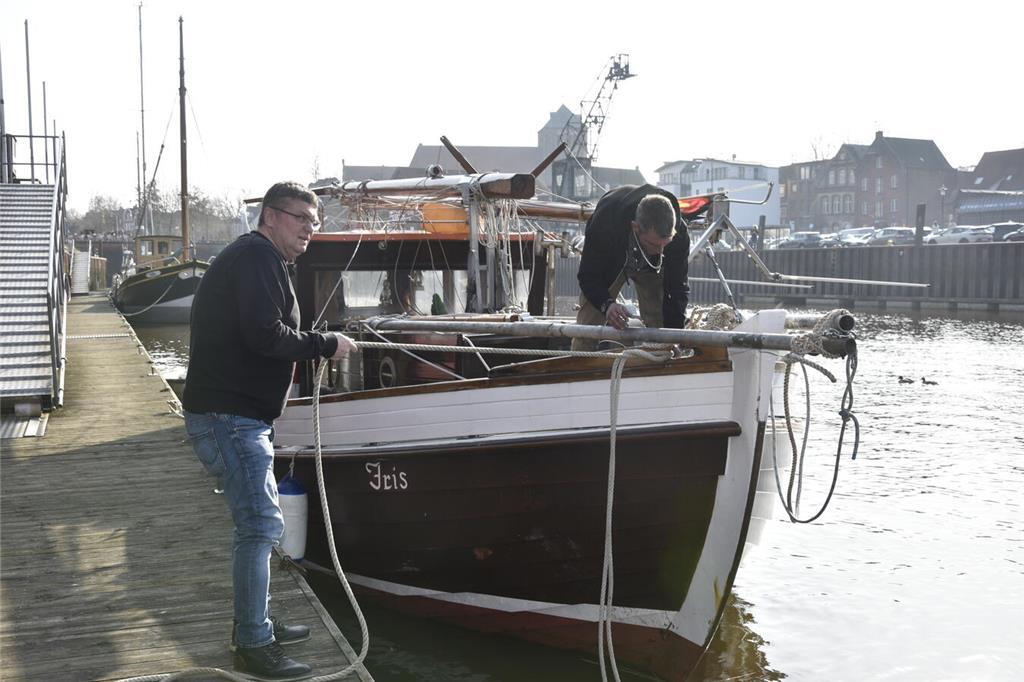 Festmachen in Stade. 