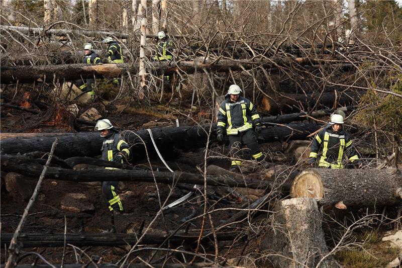 Feuer gelöscht, Menschen sicher: Warum es am Brocken zum Großbrand kam, ist weiterhin unklar.