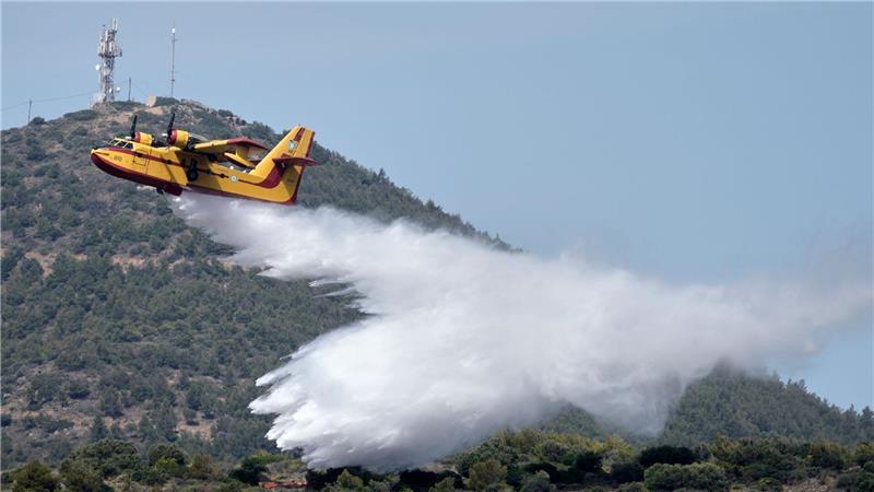 Großbrand tobt auf griechischer Insel - 16 Orte evakuiert Feuer sind in den Sommermonaten auf Griechenland nicht ungewöhnlich. Bei den derzeitigen Bränden auf der Insel Chios vermuten die Behörden Brandstiftung. (Symbolfoto)