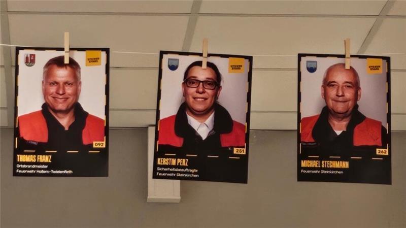 Altländer Feuerwehrleute gibt es jetzt zum Sammeln bei REWE Feuerwehr-Sticker im Großformat im Rewe-Markt.