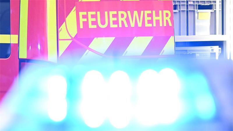 Feuerwehr war auf dem Außengelände der Werft in Rendsburg im Einsatz.