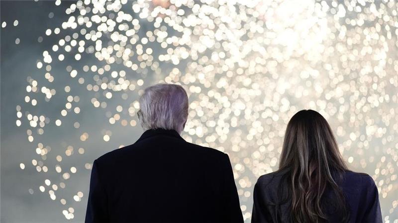 Feuerwerk für den designierten US-Präsidenten im  im Trump National Golf Club